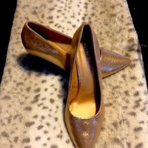 Hot Tomato size 14W, 4 1/2 inch heels fits like a 13